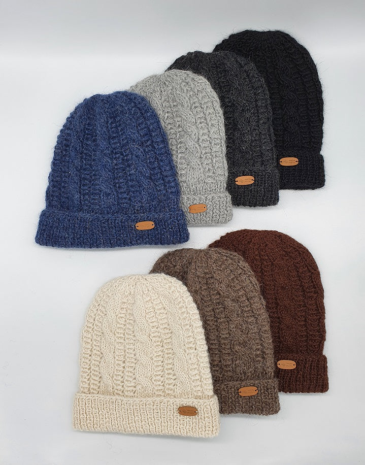 Strickhaube mit Zopfmuster