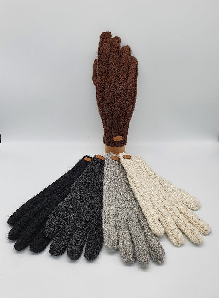 Handschuhe mit Zopfmuster
